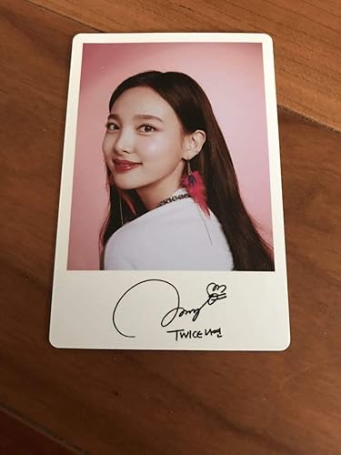 Amazon Co Jp Twice 韓国 アルバム Twice Yesoryes Yes Or Yes フォトカード トレカ 特典トレカ ナヨン 白 ホビー 通販
