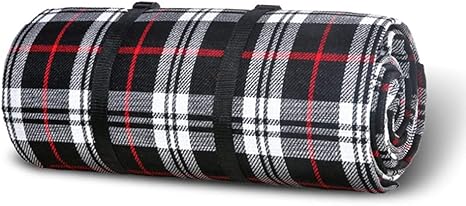 Amazon Co Jp レジャーシート 厚手 ピクニックシート大判 0 250 300x300cm レジャーマット 折り畳み アウトドア クッション 防水 おしゃれ 星空鑑賞 P キャンプ 室内外兼用 チェック柄 洗える 花火大会 運動会 遠足 持ち手付き 簡単収納 ホーム キッチン