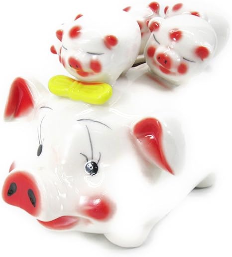 Amazon Co Jp 5匹の 子ブタちゃんが 背中に乗った かわいい ブタの 貯金箱 陶器 縁起物 ホーム キッチン