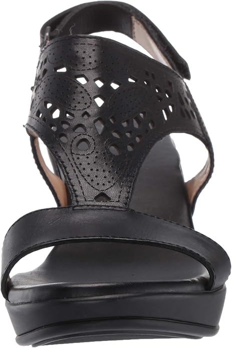 naturalizer veda wedge sandal