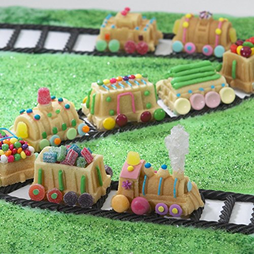 Silicone Train Cake Mold - Thumbnail 2