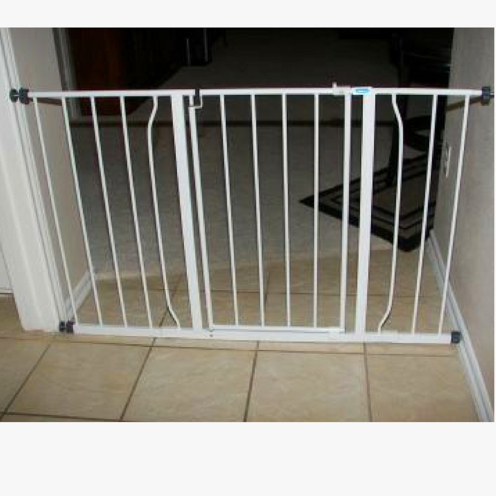 baby gate with door