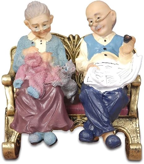 Amazon 老夫婦の本を読む樹脂クラフトギフト装飾品クリスマス結婚式カップルギフトボーイフレンドガールフレンドホームデコレーション生活用品 Dlydsszz 生活雑貨 通販