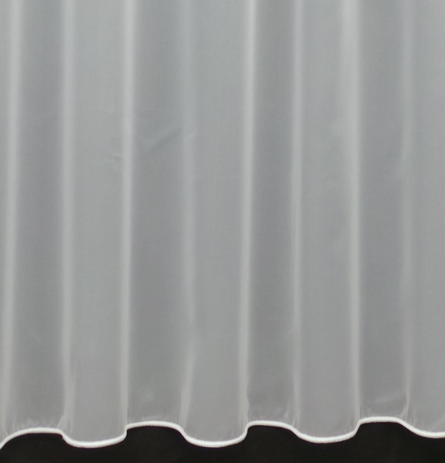 PLAIN IVORY CREAM NET CURTAIN WITH WEIGHTED HEM FOR PERFECT HANGING