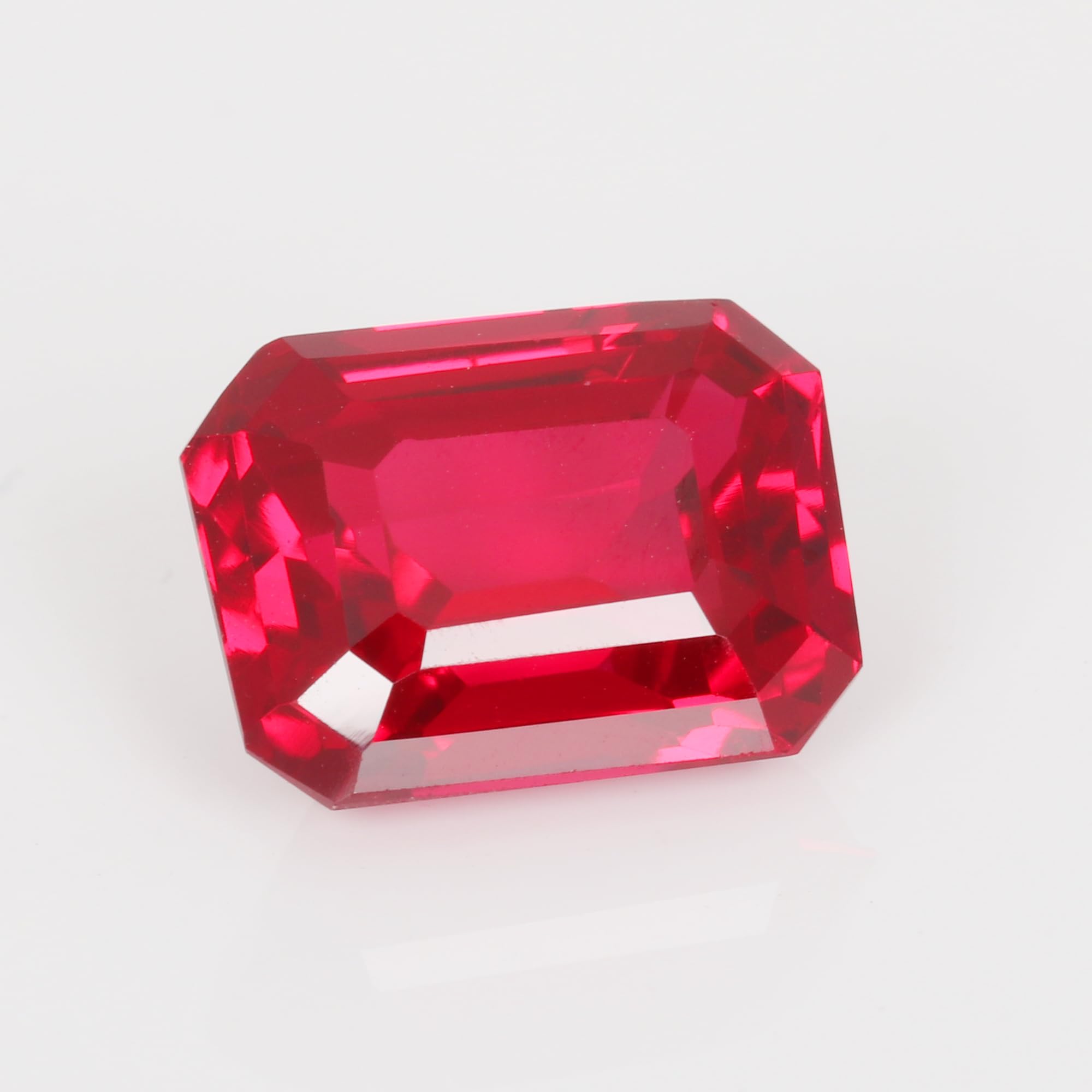 REAL-GEMS - Genuine! Emerald Cut Red Ruby 16. Carat Loose Gem Stone For Pendant Making