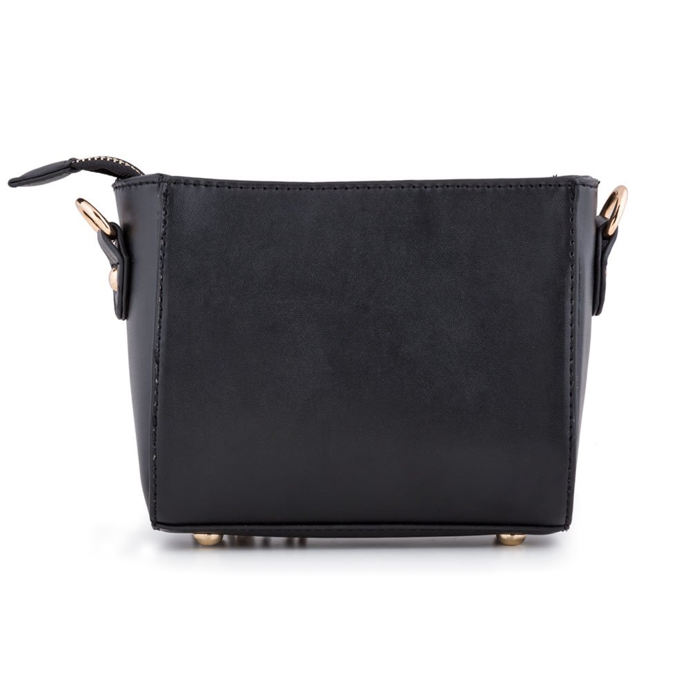 chumbak women's pu black sling bag