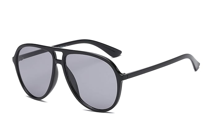 gafas de sol modernas hombre