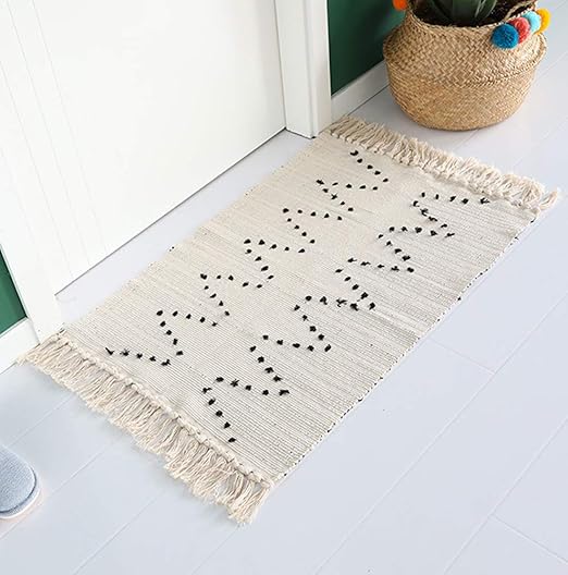 Amazon Com Wolala Home 100 Natural Fiber Cotton Hand Woven Rugs With Non Slip Pads Flat Weave Tufted Tassel Fringe Washable Area Rug For Porch Doormat Livingroom Playroom 2 X3 Natural White Kitchen Dining