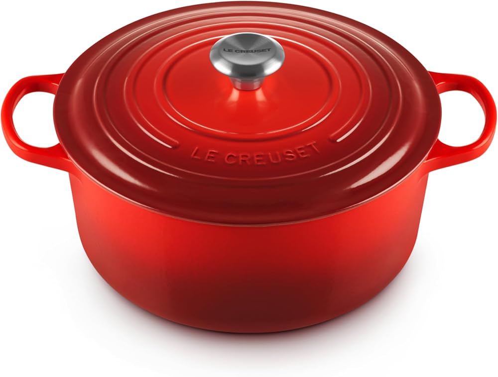 Le Creuset Signature Cast Iron Round Casserole 28 cm Cerise 4.2 L