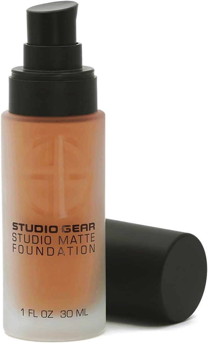 Studio Gear Matte Foundation Nutmeg