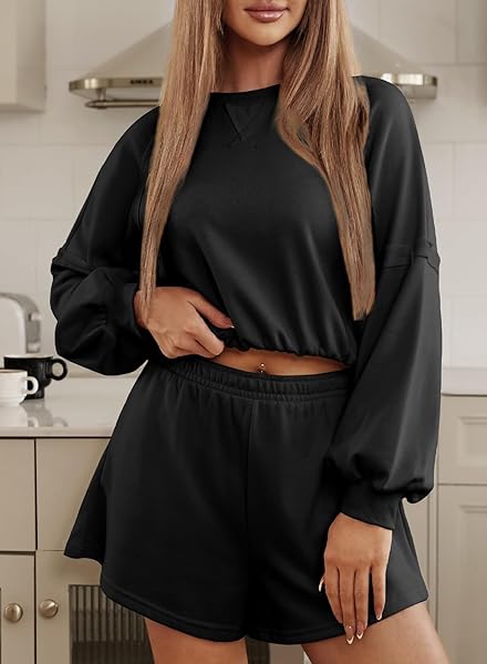 ALEUMDR WOMEN’S TWO PIECE OUTFITS LOUNGE SETS SWEATSHIRT LOUNGEWEAR SHORTS PAJAMAS SET 2023 FALL MATCHING SWEAT SET BLACK MEDIUM