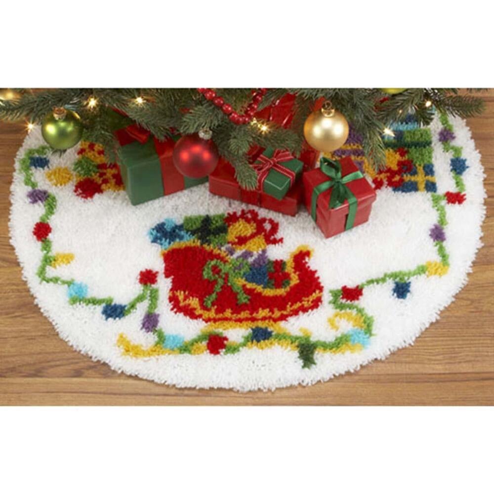 Herrschners® Craftways Life's Best Gifts Tree Skirt Latch