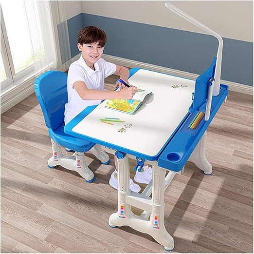 girls drawing desk