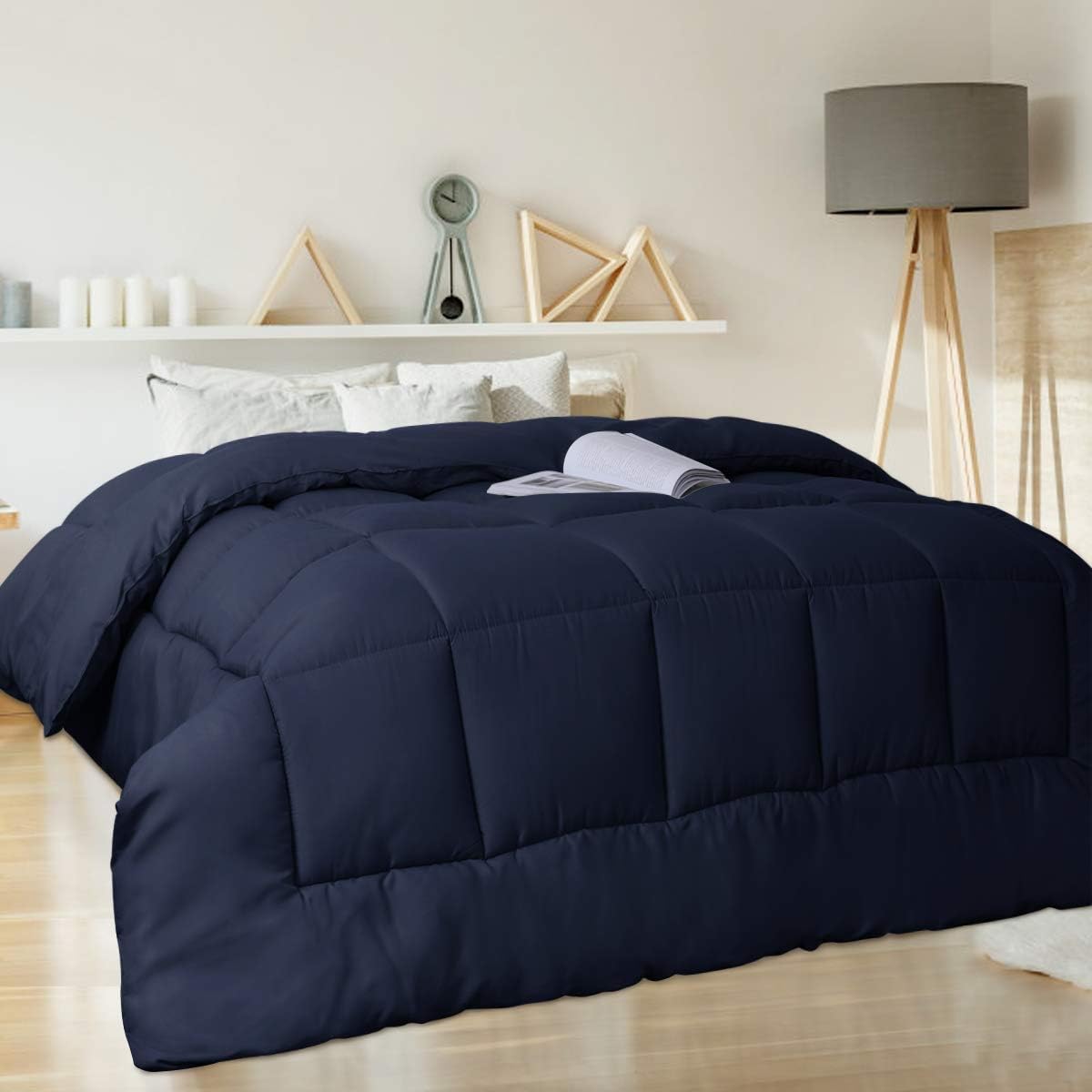 HOMEIDEAS Soft Twin Size Comforter Navy Blue 350GSM Down Alternative Duvet Insert - Warm Bed Comforter for Winter Box Stitched with Fluffy Microfiber Fill & Corner Tabs(65 x 89 Inch)