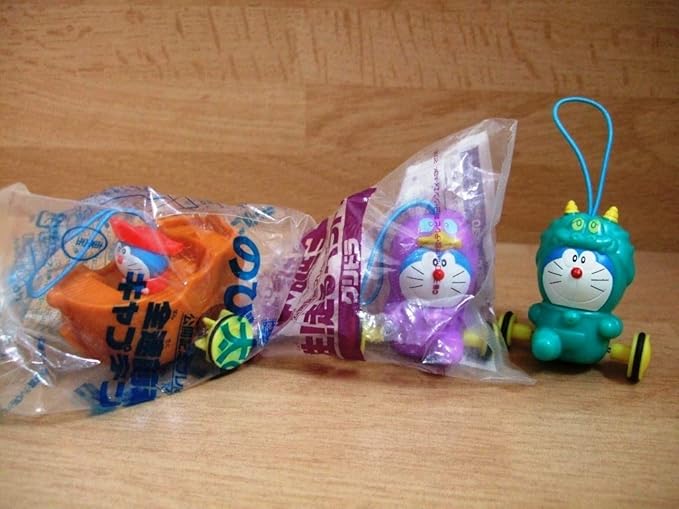 Amazon ドラえもん 映画 ストラップ フィギュア のび太の宝島 新日本誕生 グリドラ おもちゃ フィギュア ドール 通販