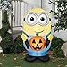 Halloween inflatable Minion Dave Holding Pumpkin By Gemmy