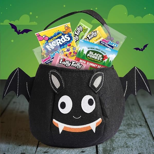 SWEETARTS ASSORTED TRICK OR TREAT CANDY, DRACULA DELIGHT MIX, 115CT BAG