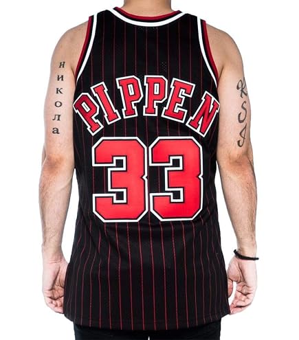 Amazon.com: Scottie Pippen Chicago Bulls #33 Black Stripe Youth 8