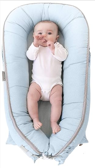 baby lounging pillow