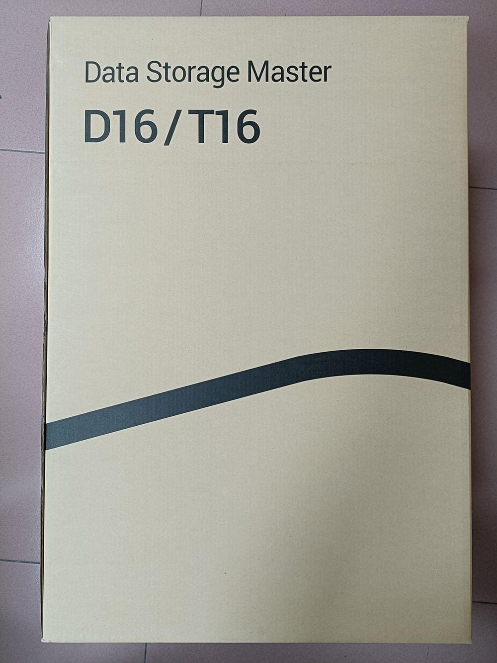 TERRAMASTER D16 Thunderbolt 3 (D16-331) Compact Tower RAID Enclosure - RAID 0/1/5/6/10/50 External Hard Drive Storage
