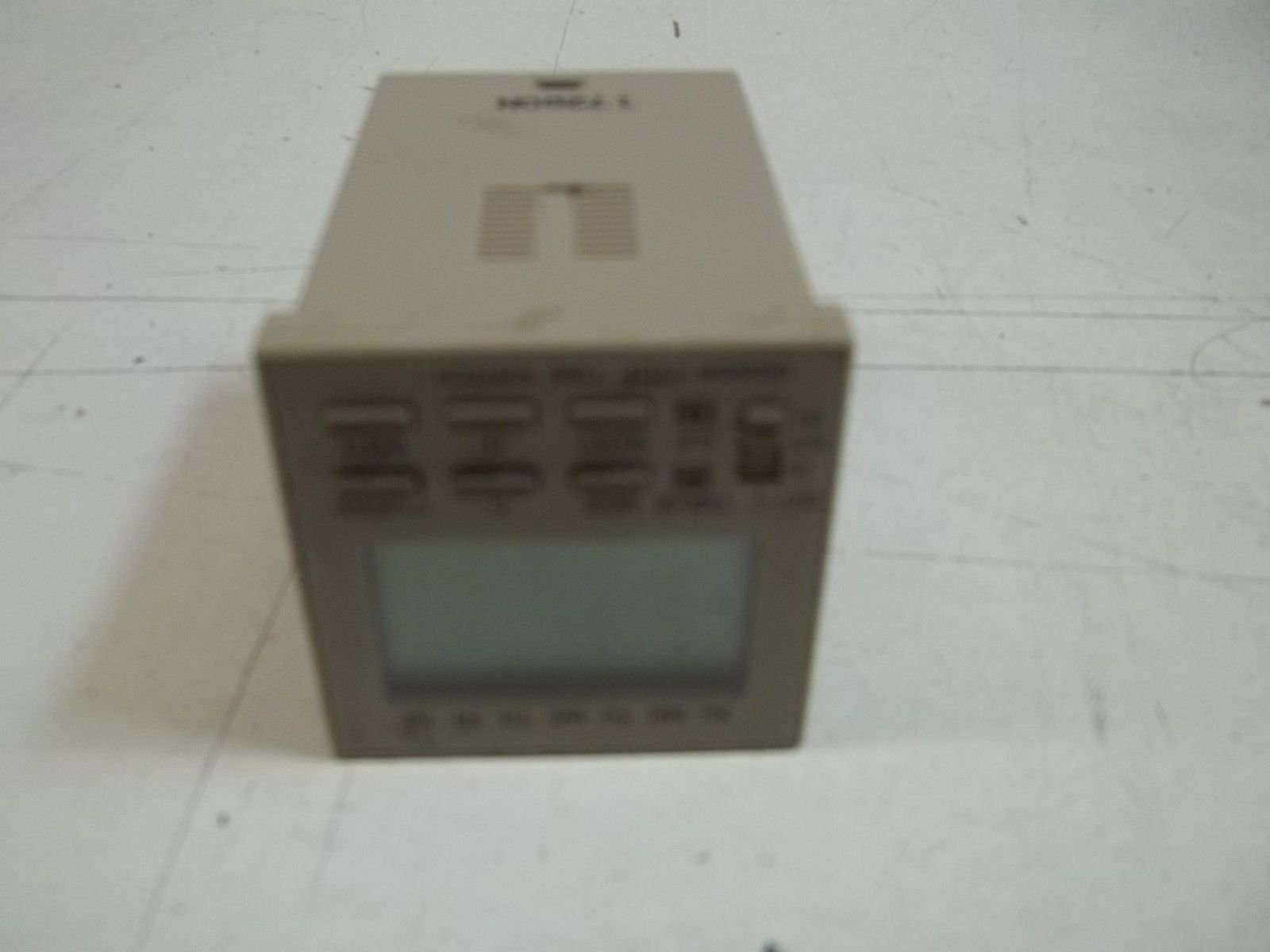 H5F - OMRON H5F-B TIME SWITCHUSED