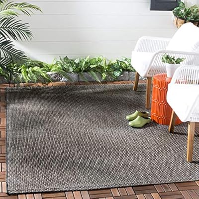 Amazon Com Safavieh Courtyard Collection Cy8521 36621 Black And Beige Indoor Outdoor Area Rug 5 3 X 7 7 Furniture Decor