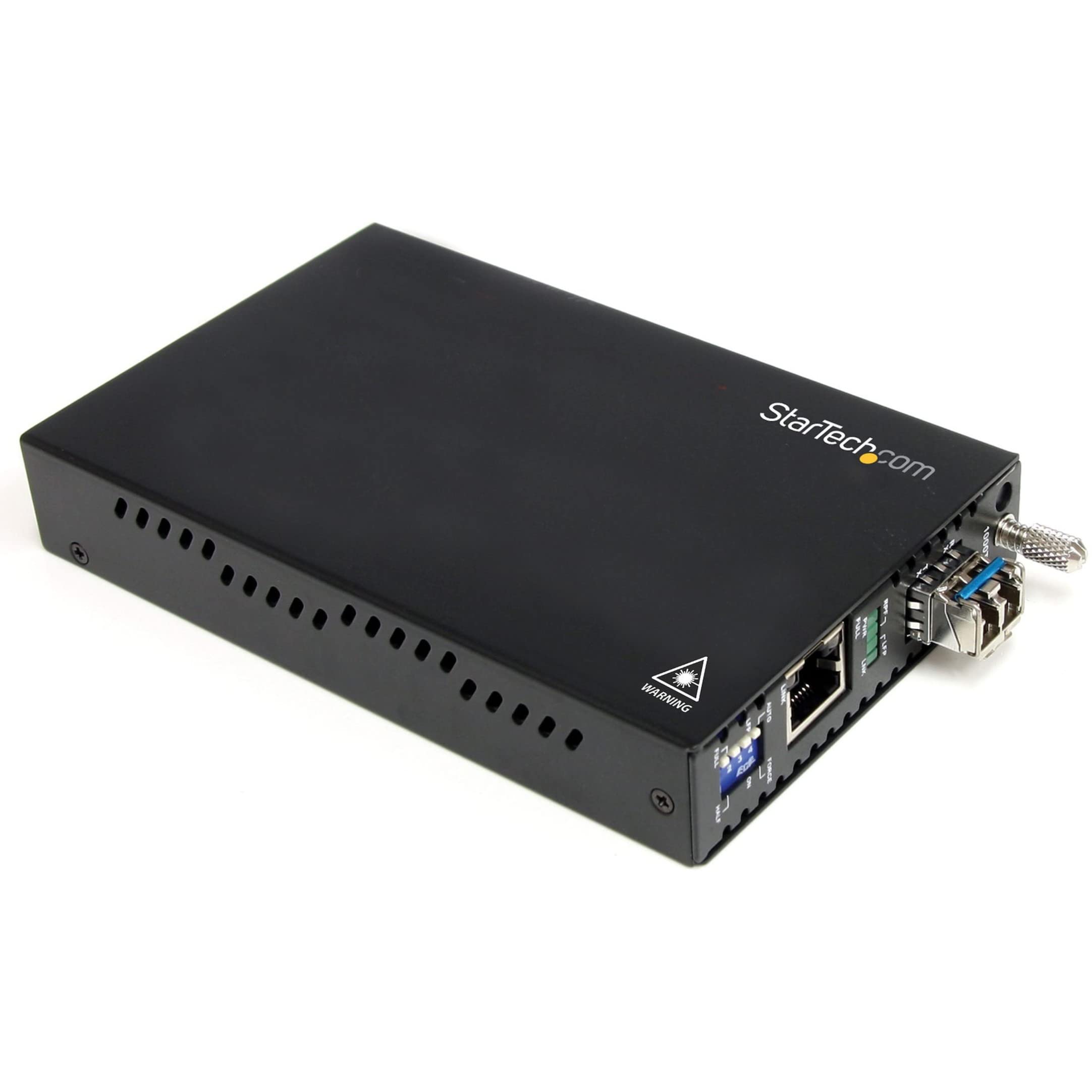 StarTech.com Multimode (MM) LC Fiber Media Converter for 1Gbe Network - 550m Range - Gigabit Ethernet - 850nm - with SFP Transceiver (ET91000LC2)