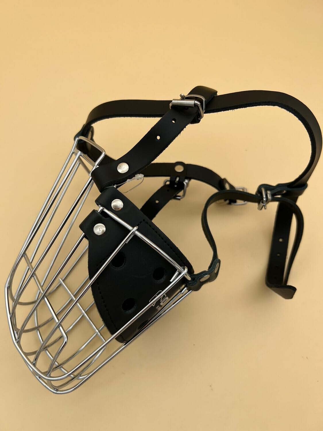 Metal Muzzle for Alsatian, Length 12 cm Circumference 36 cm