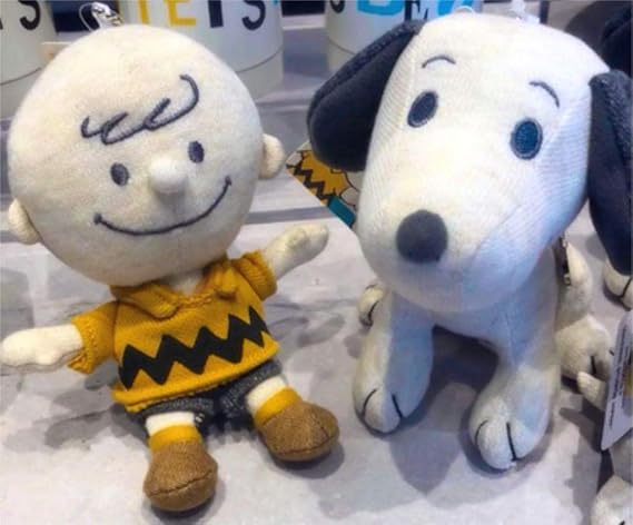 Amazon Co Jp Usj限定スヌーピーチャーリーブラウンぬいぐるみキーホルダー ホビー 通販