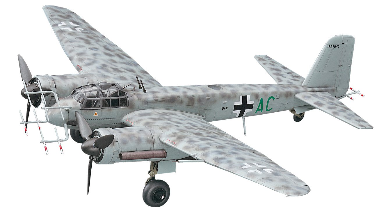Hasegawa 1:72 Scale Junkers JU88G-6 Nachtjager Model Kit