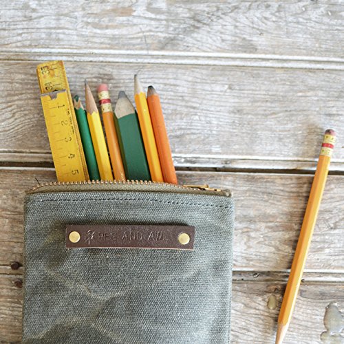 The Scribbler Pouch in Moss