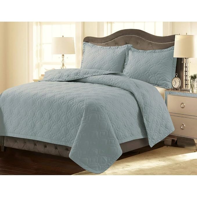 2 Piece Sky Blue Twin Quilt Set, Geometric Pattern Themed