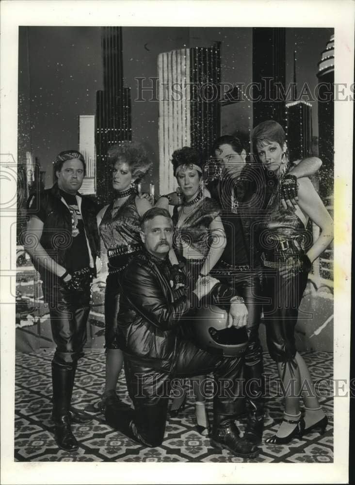 Historic Images -1985 Press Photo District Attorney John Holmes with Members of skit for Benefit