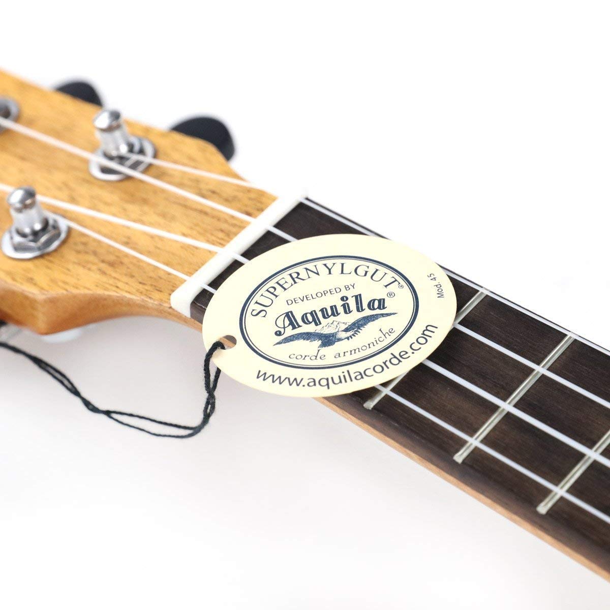 струны для укулеле. нейлоновые струны для укулеле. нейлоновые струны для укулеле. анкер на укулеле. струны на укулеле.