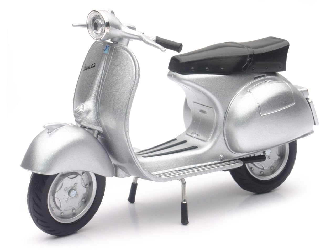 NewRay Vespa 1:12 Scale 150GS 1953 57863 Silver/Black