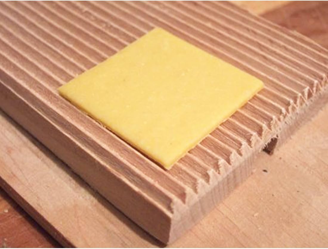 Eppicotispai Garganelli and Gnocchi Stripper with Paddle, Natural Beechwood, Brown: Kitchen & Dining