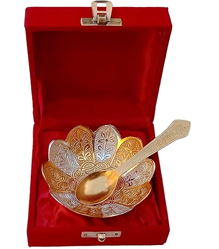 Amazon.com: PARIJAT HANDICRAFT 一組五件黃銅碗盤盤，附勺子印度皇家
