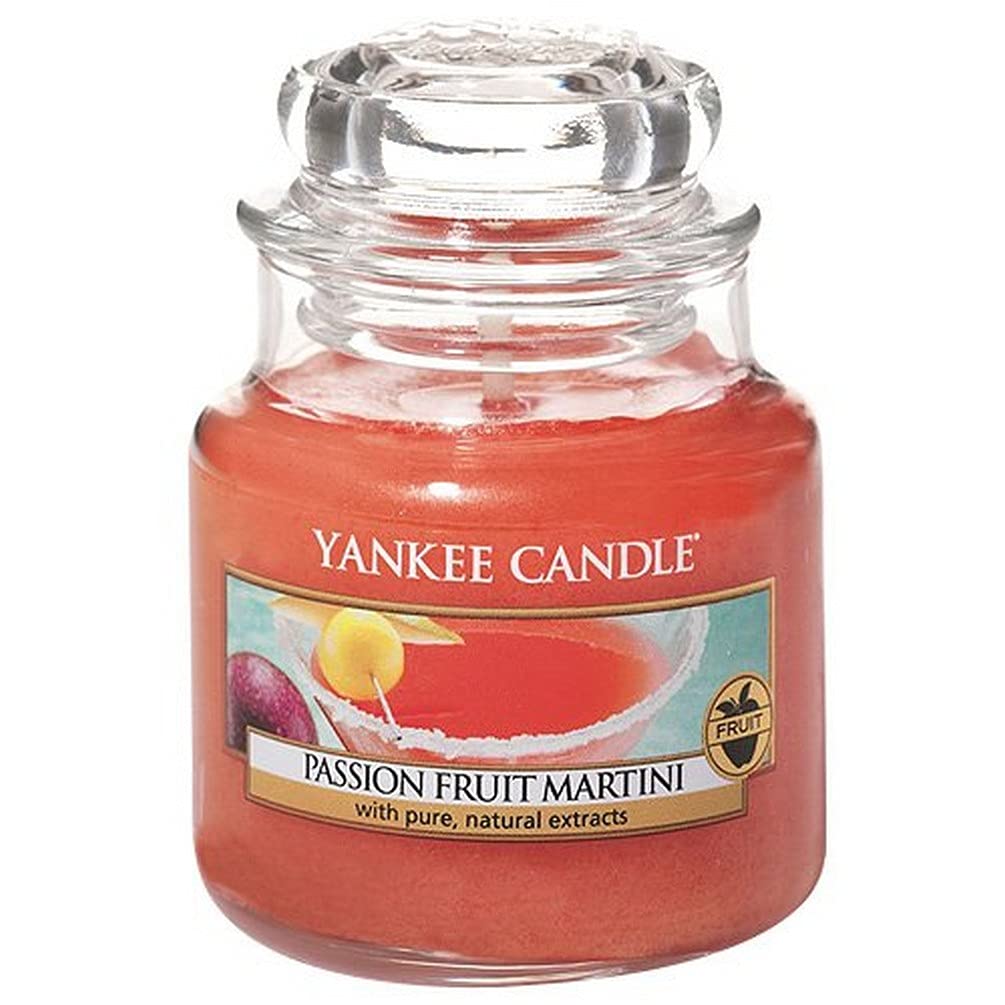 Yankee Candle Scented Candle | Passion Fruit Martini Small Jar Candle | Burn Time: Up to 30 Hours