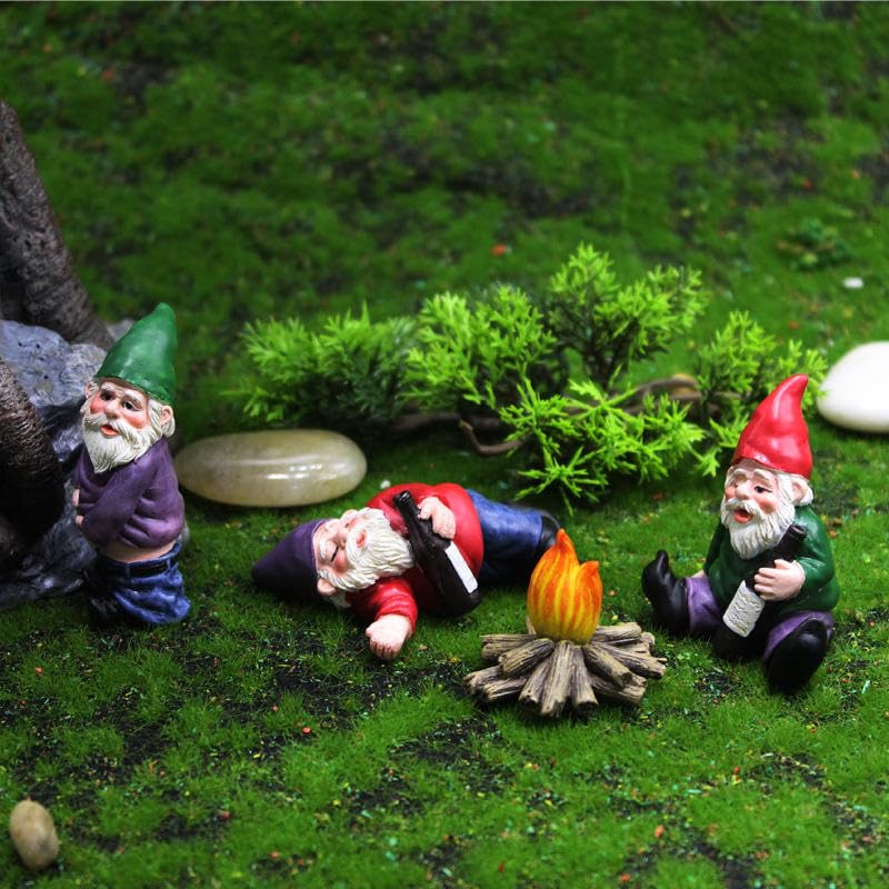 NIWWIN Garden Gnome Statues, Artistic Outdoor Garden Decoration, 4 pieces Waterproof Gnome Figurine to Use for Lawn Garden Decor, Resin Ornaments. (flame)