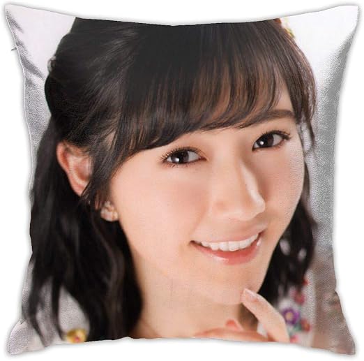 Amazon Co Jp Kanemira 渡辺麻友 人物 クッションカバー 漫画 プリント アニメ抗菌 防臭 車 インテリア 飾りソファ背当て Throw枕ケース 装飾クッション カバー ホーム キッチン