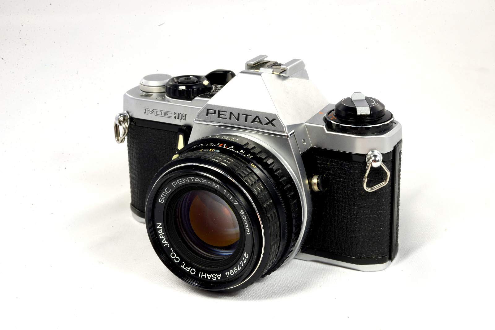 Pentax ME Super 35mm SLR Camera Package