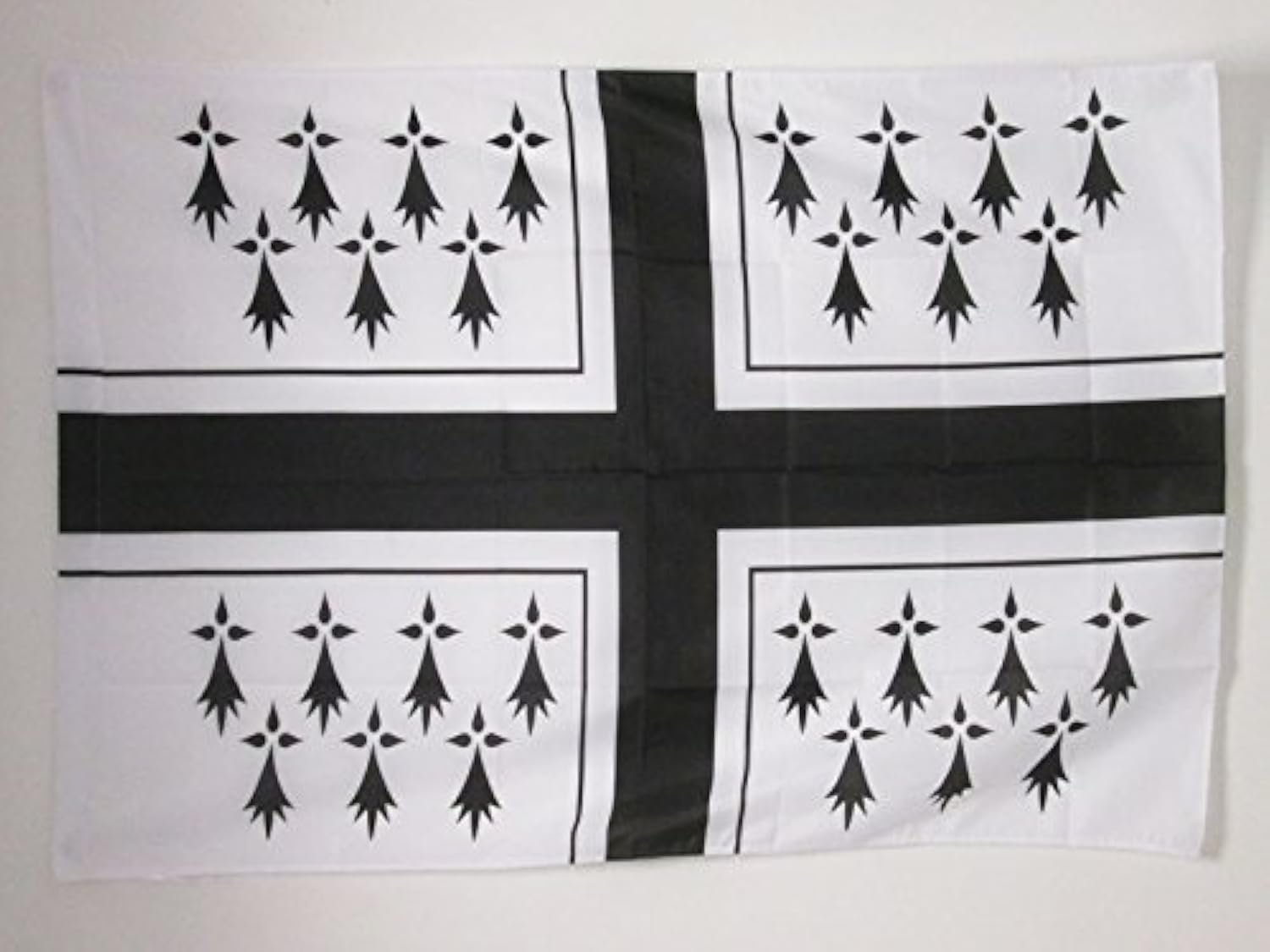 AZ FLAG - Brittany marine Flag - 2x3 Ft - nautical breton Banner with Sleeve - 100% Polyester - Fade Resistant - Vivid Colors - 2' x 3' Feet - 90x60 Cm