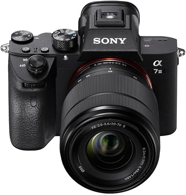 Alpha 7 III cámara mirrorless (Full-Frame) con Objetivo 28-70mm, 24.2MP, 10 fps, estabilización de 5 Ejes y Enfoque automático preciso, Ideal para fotografía versátil y vídeo en 4K, Negro