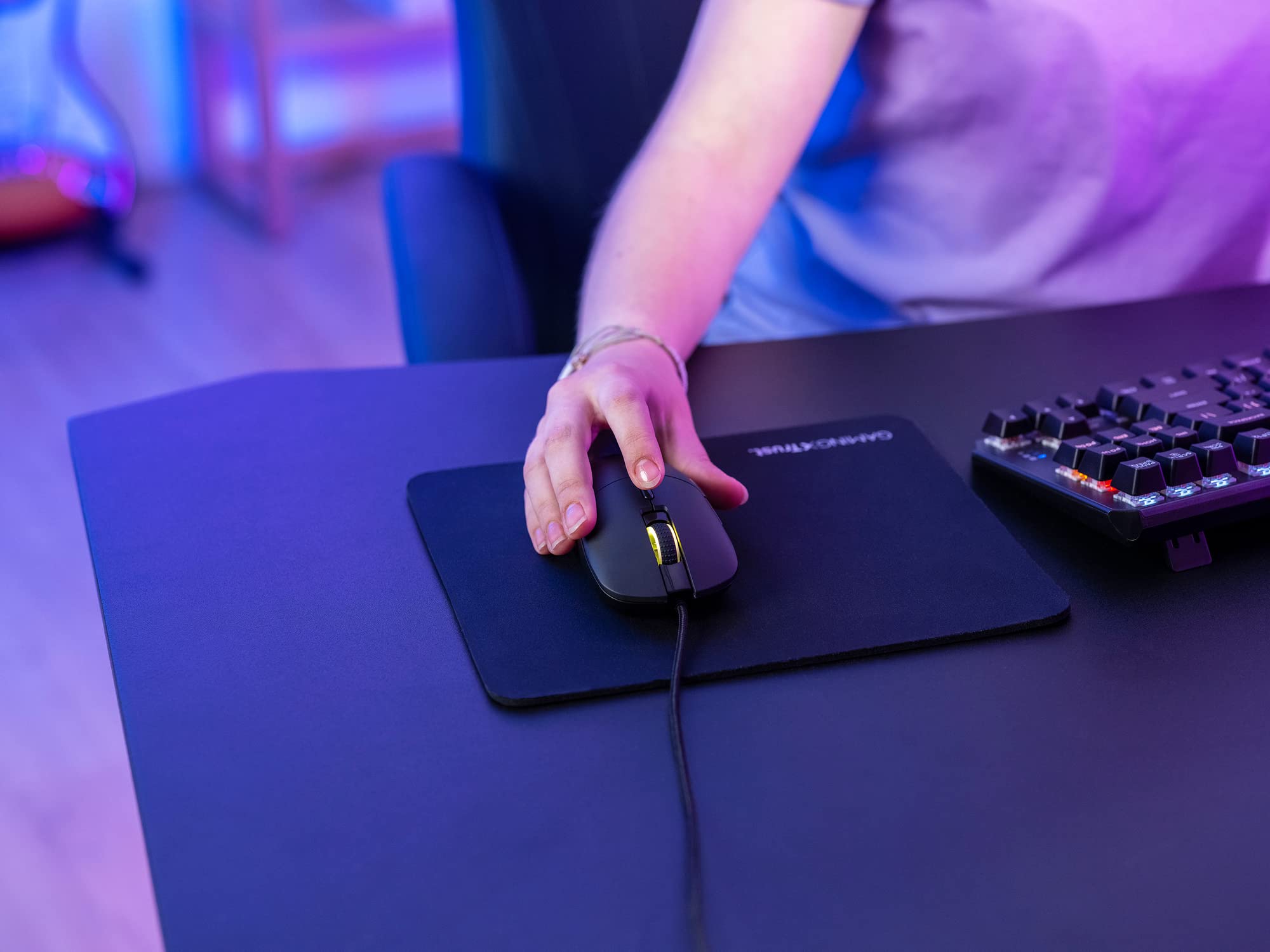 Trust Gaming GXT 981 Redex Federleichte Gaming-Maus, 200-10.000 DPI, 80-Mill-Kailh-Schaltern, Optischer Sensor, RGB-Maus, 6 Programmierbare Tasten, PC-Maus für Laptop, Computer, Windows – Schwarz 9