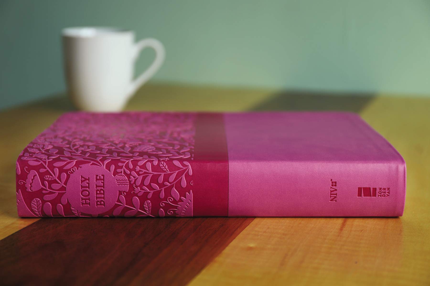 NIV, Super Giant Print Reference Bible, Leathersoft, Pink, Red Letter, Comfort Print NIV, Super Giant Print Reference Bible, Leathersoft, Pink, Red Letter, Comfort Print Imitation Leather