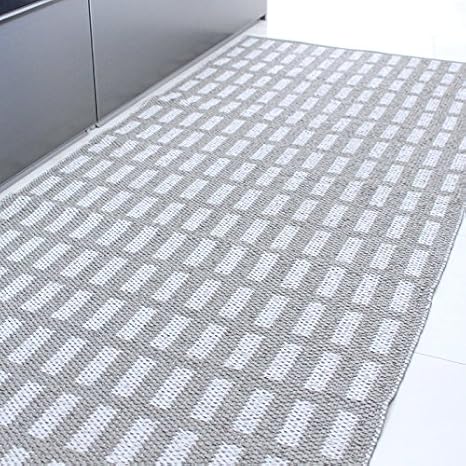 保存版 北欧 ラグプラスチックマット Formverket フォルムヴァルケット ヌット 0cm 70cmプラスティック プラマット マット キッチンマット スウェーデン 北欧 プラスチック製 プラスティックマット おしゃれ インテリア 幾何学柄 インテリア 北欧インテリア 安心の