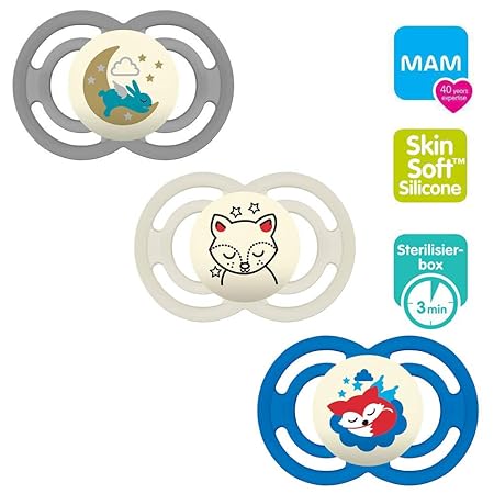 MAM Babyartikel Perfect Night Schnuller, leuchtend, 16 Mo+ Jungen // 3er Set // inkl. 3 Sterilisiertrasportboxen