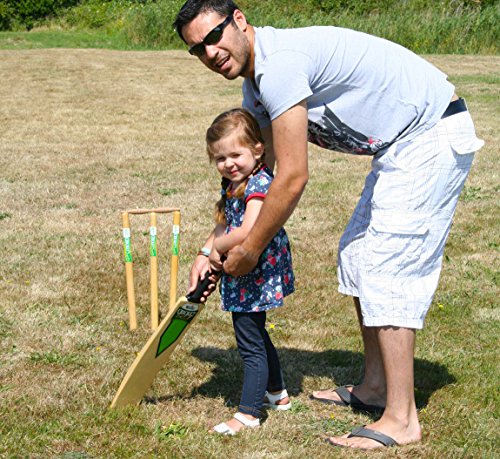 Garden Games Wooden Junior Cricket Set -Size 3 Junior Cricket Bat, Wooden Stumps, Ball with A Carry Bag - Thumbnail 2