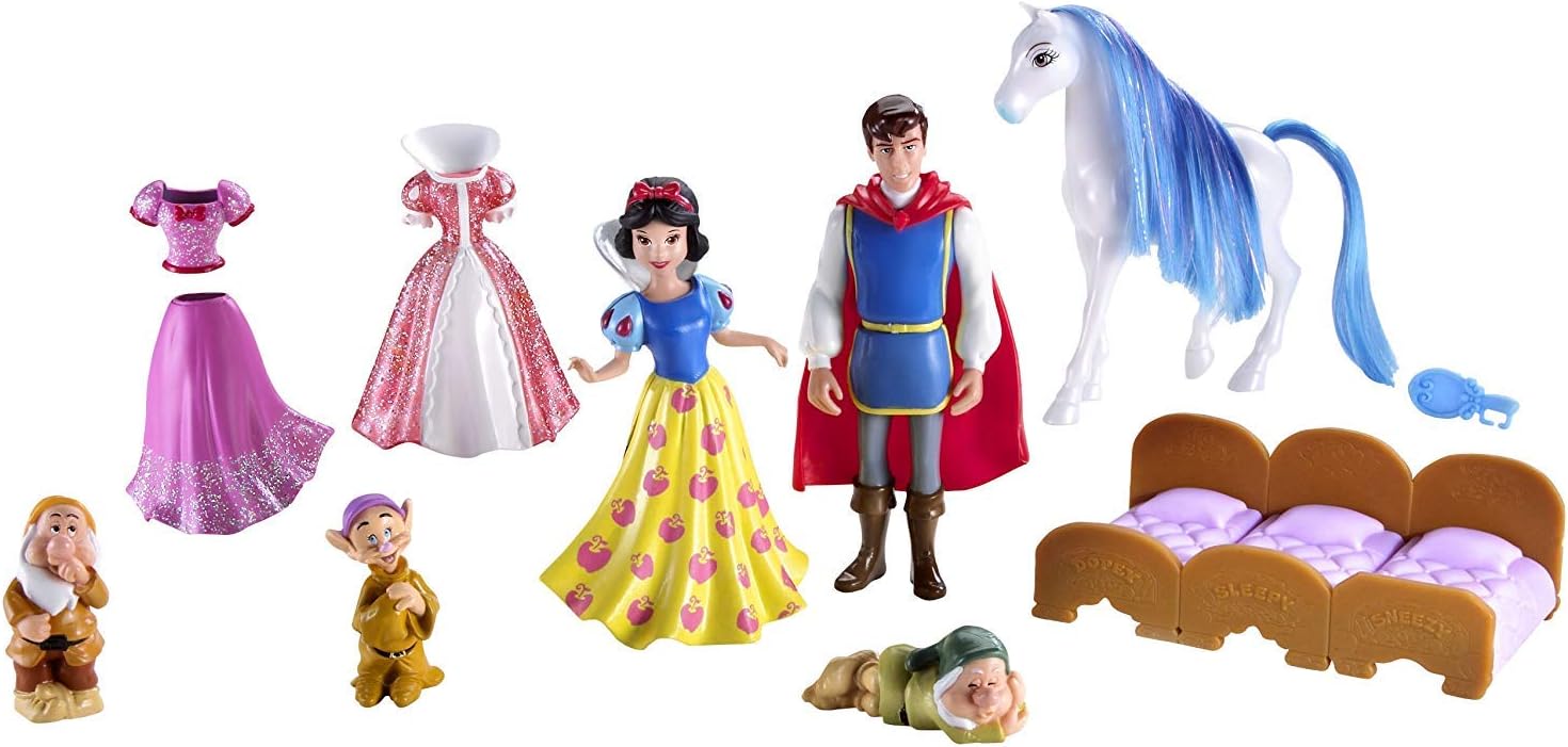 Amazon Com Disney Princess Favorite Moments Snow White Deluxe
