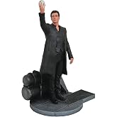 Diamond Select Toys The Dark Tower Movie Gallery The Man in Black PVC Gallery Figure